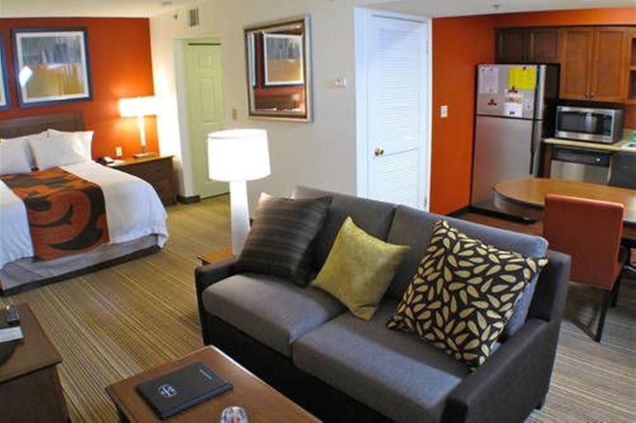 Albany Airport Inn And Suites Latham Zimmer foto